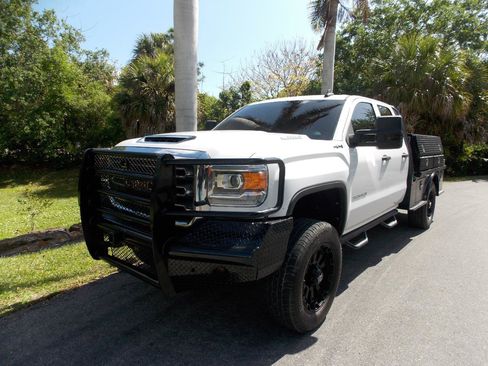 Used 2017 GMC Sierra 2500 4x4 Double Cab w/ Sierra Convenience Package image 7