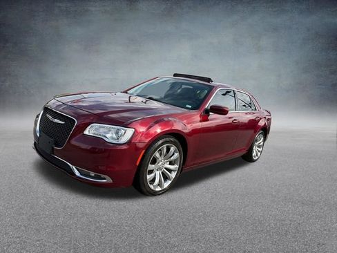 Used 2019 Chrysler 300 Touring w/ Quick Order Package 2EF image 45