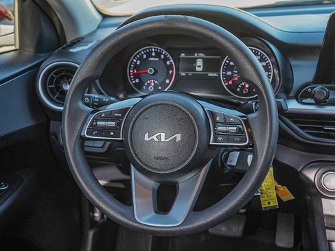 Used 2022 Kia Forte LXS w/ LXS Technology Package image 25