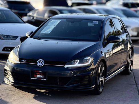 Used 2018 Volkswagen GTI S FWD image 3