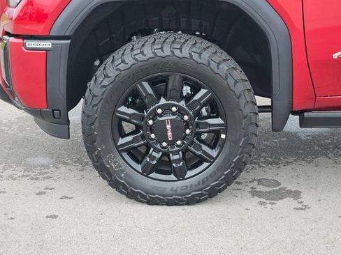 New 2026 GMC Sierra 2500 AT4 w/ AT4 Premium Plus Package AWD/4WD image 9