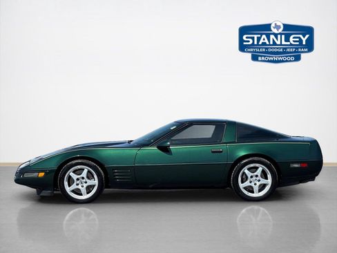 Used 1994 Chevrolet Corvette Coupe RWD image 4
