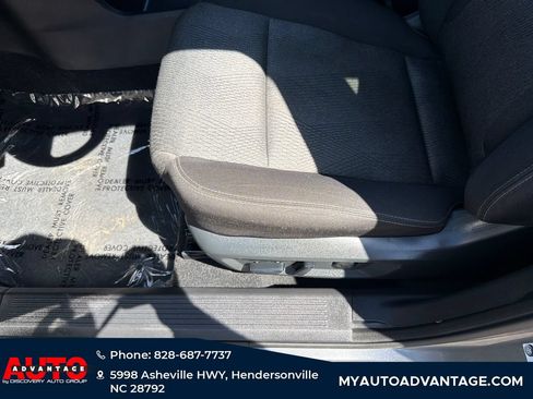Used 2025 Nissan Rogue SV AWD/4WD image 10