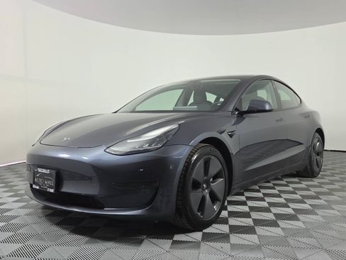 Used 2021 Tesla Model 3 Standard Range Plus RWD image 3