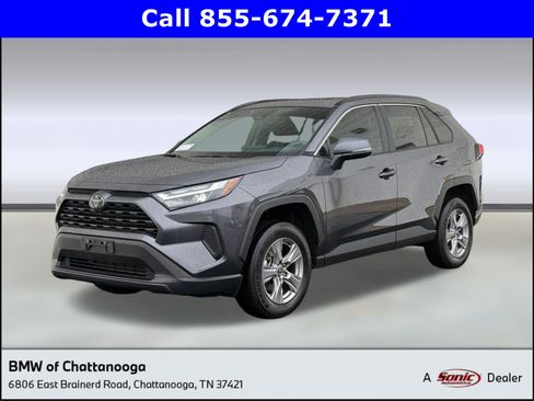Used 2022 Toyota RAV4 XLE image 1