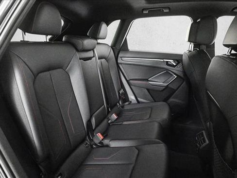 Certified 2025 Audi Q3 2.0T Premium Plus w/ Premium Plus Package image 21