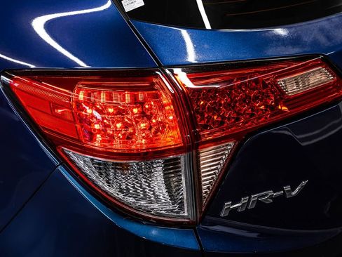 Used 2016 Honda HR-V LX image 14