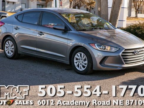 Used 2018 Hyundai Elantra SEL image 1