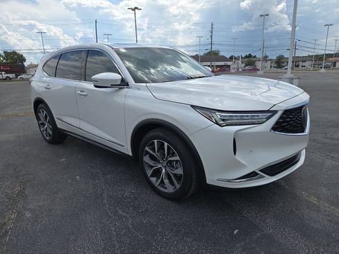 Used 2024 Acura MDX w/ Technology Package FWD image 2