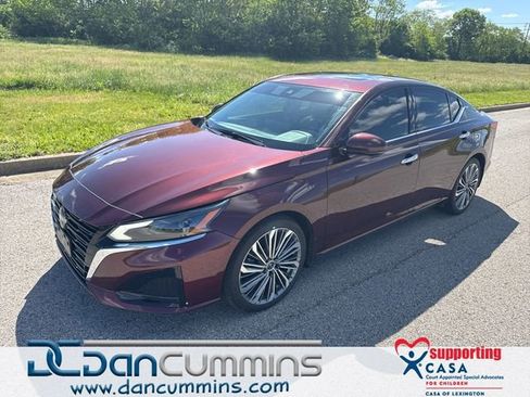 Used 2024 Nissan Altima 2.5 SL FWD image 1