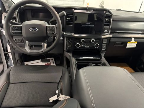 New 2026 Ford F250 Lariat w/ Black Appearance Package AWD/4WD image 14