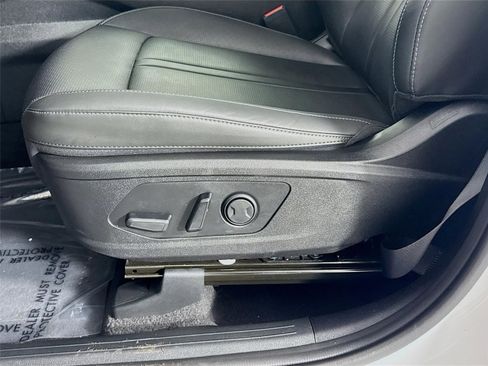 Certified 2025 Kia Sorento S FWD image 20