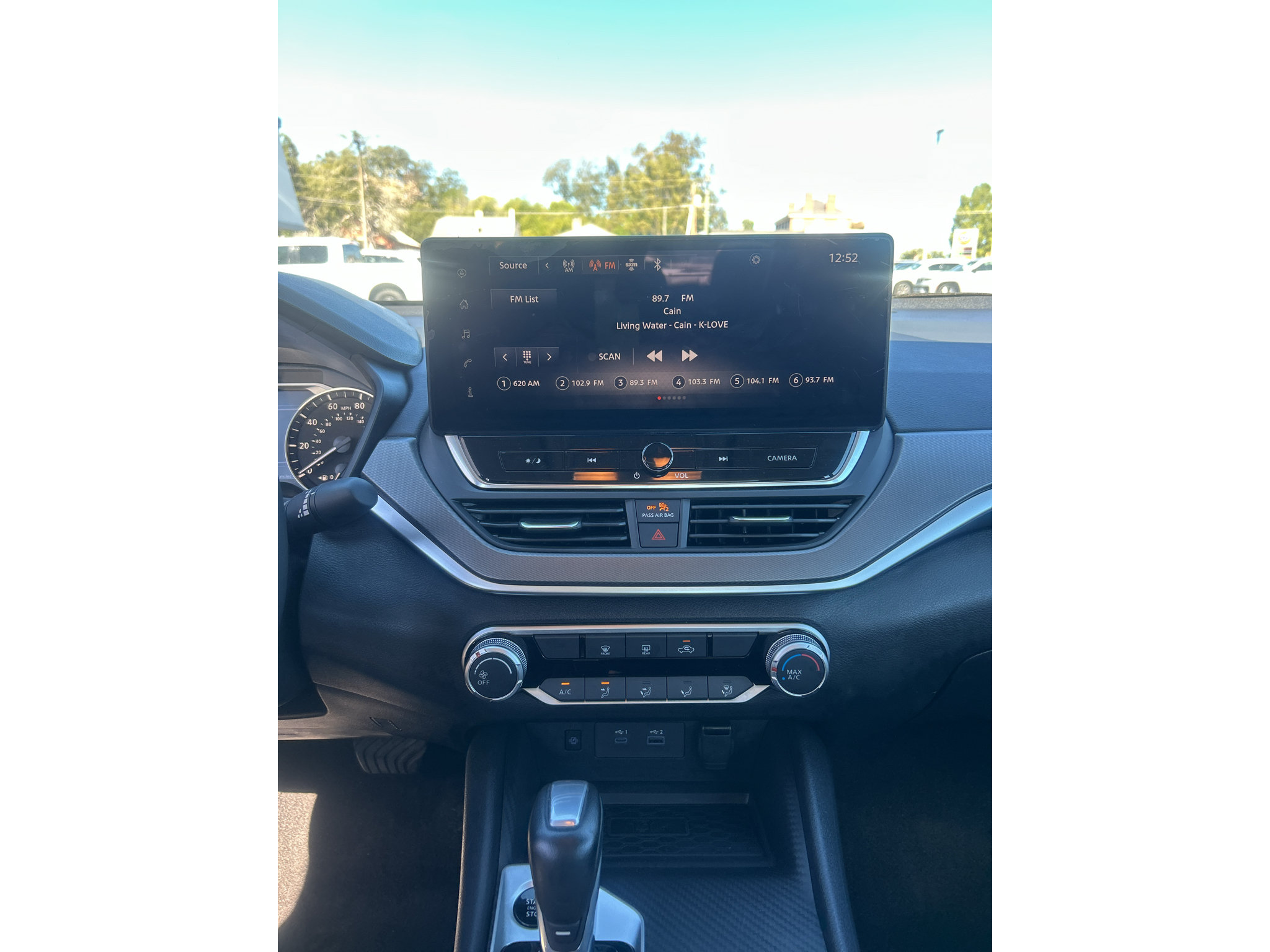 Used 2026 Nissan Altima 2.5 SR FWD image 13