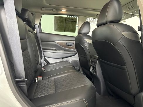 Used 2024 Nissan Murano Platinum w/ Cargo Package FWD image 30