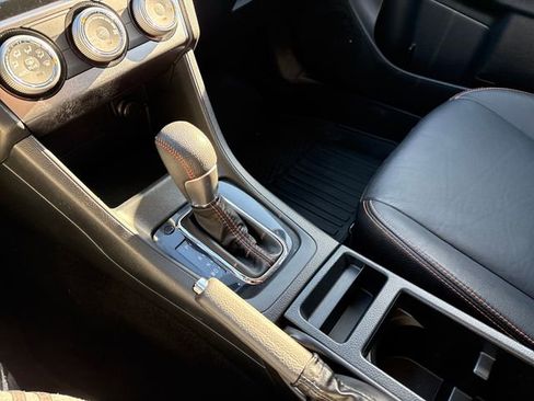 Used 2017 Subaru Crosstrek 2.0i Limited w/ Popular Package #2 image 23