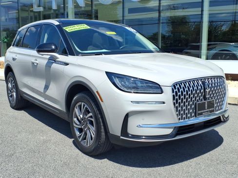 Certified 2023 Lincoln Corsair AWD w/ Equipment Group 101A image 1