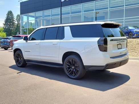 Used 2021 Chevrolet Suburban RST w/ Luxury Package AWD/4WD image 4
