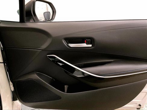 Used 2020 Toyota Corolla XSE FWD image 23