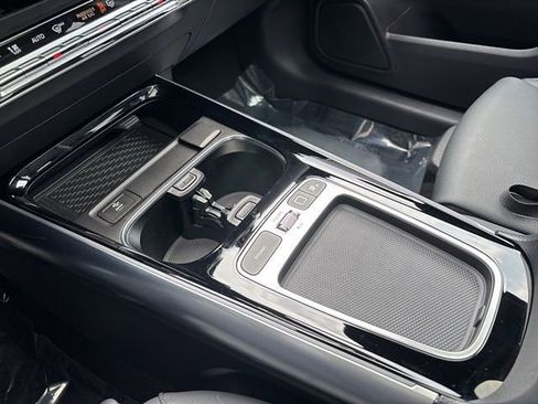 New 2025 Mercedes-Benz GLA 250 4MATIC image 8