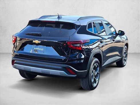 New 2026 Chevrolet Trax LT w/ LT Convenience Package image 2