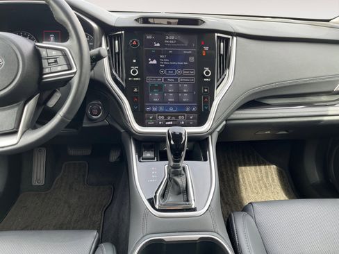 Used 2024 Subaru Outback Limited image 11