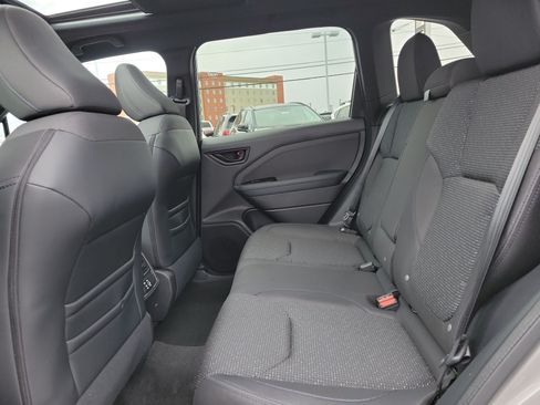 Used 2026 Subaru Forester Premium AWD/4WD image 9