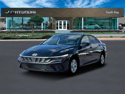 New 2026 Hyundai Elantra SE