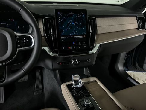 New 2026 Volvo XC90 B6 Plus w/ Protection Package Premier image 13