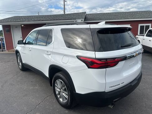 Used 2023 Chevrolet Traverse LT AWD/4WD image 3