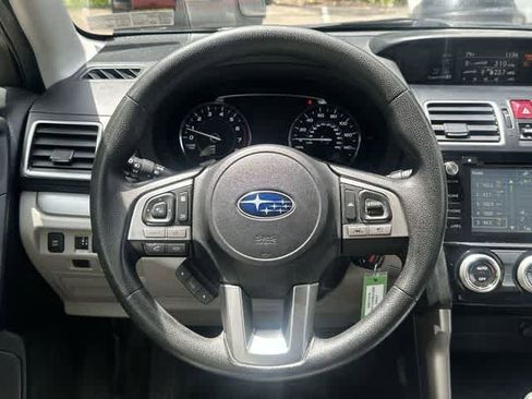 Used 2017 Subaru Forester 2.5i Premium AWD/4WD image 8