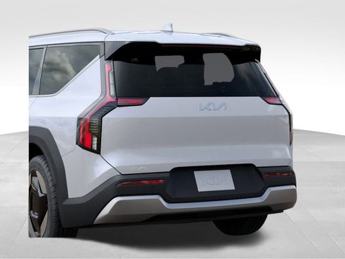 New 2026 Kia EV9 Wind AWD/4WD image 13
