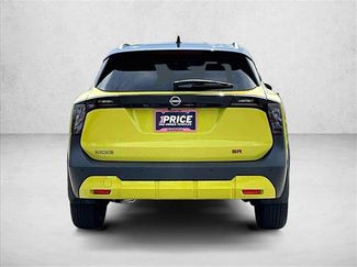 Used 2025 Nissan Kicks SR FWD video 3