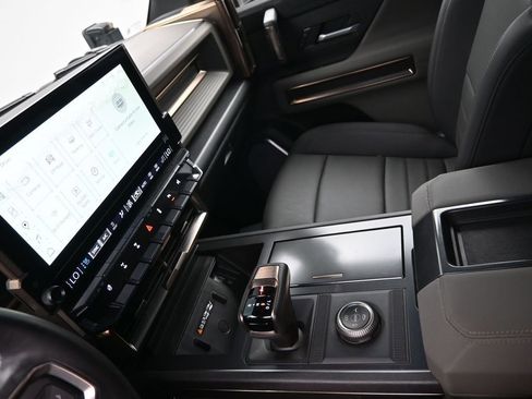 Used 2024 GMC Hummer EV 3X w/ Extreme Off-Road Package AWD/4WD image 21