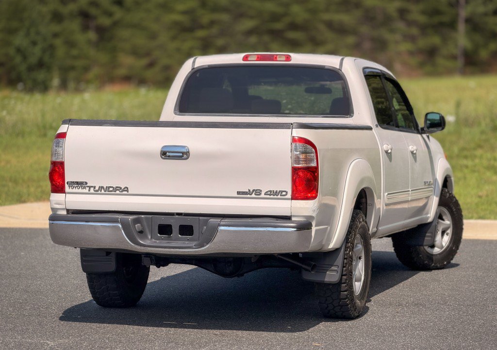 Used 2004 Toyota Tundra SR5 w/ TRD Off-Road Pkg AWD/4WD image 11