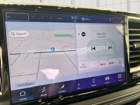 New 2026 Chrysler Pacifica Select AWD/4WD image 13