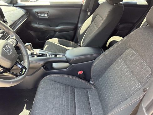 Certified 2025 Honda HR-V Sport image 13