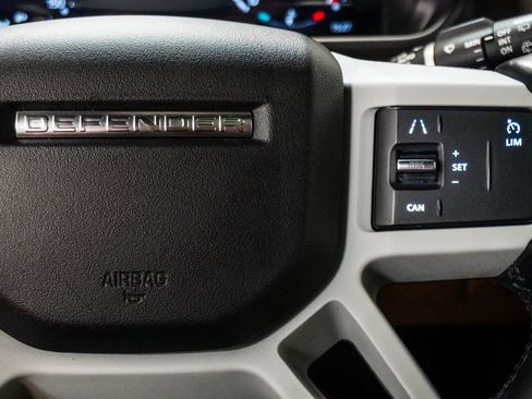 Used 2023 Land Rover Defender 110 X-Dynamic SE AWD/4WD image 19