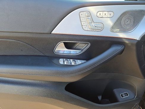 Used 2025 Mercedes-Benz GLS 450 4MATIC image 23