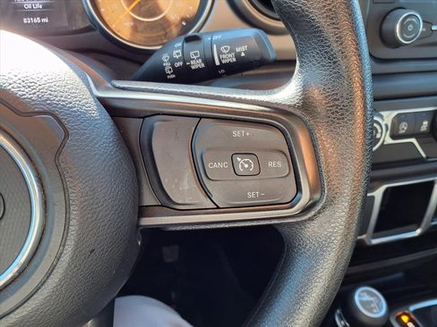 Used 2018 Jeep Wrangler Unlimited Sport image 15