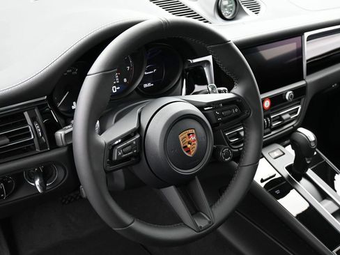 New 2026 Porsche Macan Turbo image 16