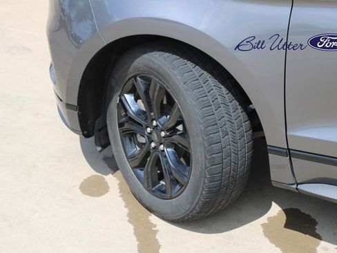 Used 2022 Ford Edge SE w/ Black Appearance Package AWD/4WD image 9