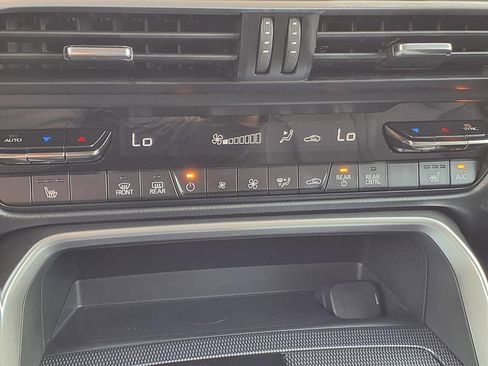 Certified 2025 MAZDA CX-90 3.3 Turbo w/ Preferred Package image 16