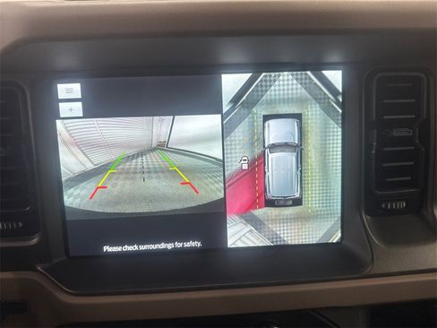 Used 2024 Ford Bronco Wildtrak image 30