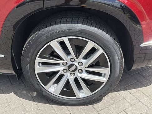 New 2026 Cadillac Vistiq Premium Luxury AWD/4WD image 30