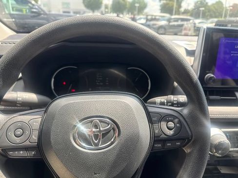 Used 2024 Toyota RAV4 XLE w/ Convenience Package AWD/4WD image 4