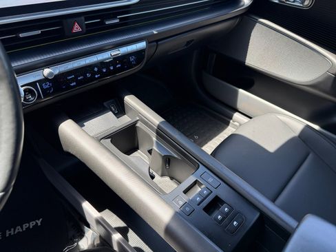 Used 2024 Hyundai Ioniq 6 Limited RWD image 13