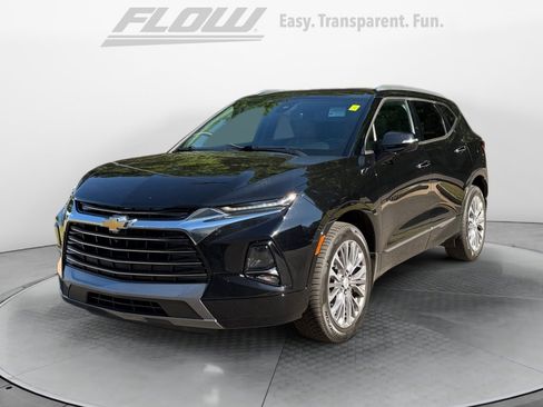 Used 2019 Chevrolet Blazer Premier w/ Driver Confidence II Package AWD/4WD image 4