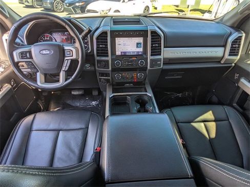 Used 2021 Ford F350 Lariat image 4