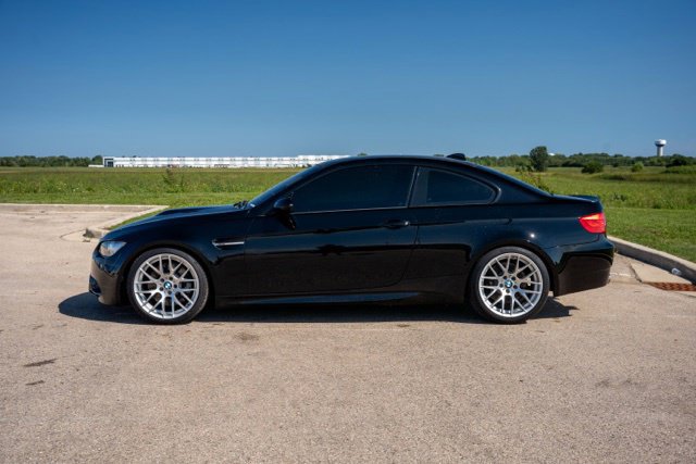 Used 2011 BMW M3 Coupe w/ Competition Pkg RWD image 4