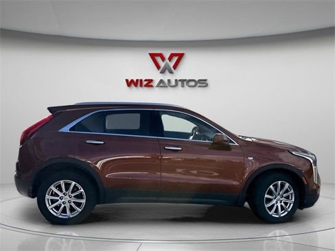 Used 2019 Cadillac XT4 Luxury w/ Cold Weather Package image 4